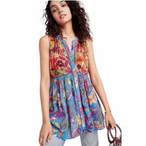 Anthropologie | Nia Tunic Blue Green Floral V Neck Sleeveless Top